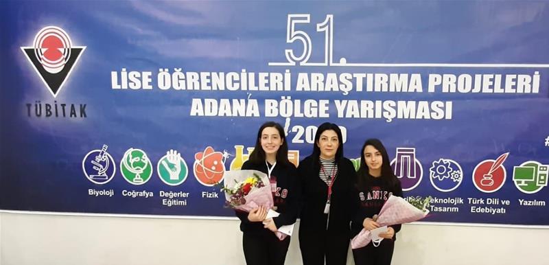 Sanko Okulları öğrencileri “TÜBİTAK 51’inci Lise Öğrencileri Araştırma Projeleri” yarışması bölge elemelerinde biyoloji kategorisinde bölge birinci..