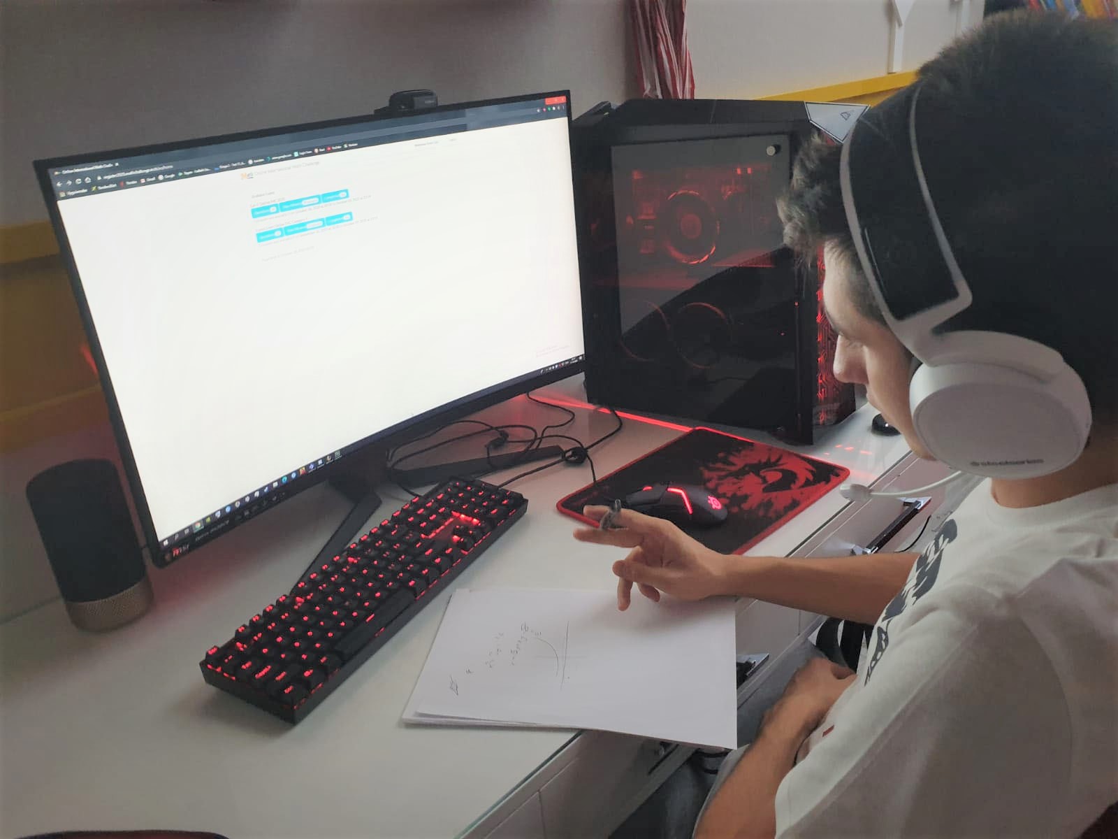 SANKO Okulları öğrencisi Eren Can, Uluslararası Matematik Yarışması olan ve bu yıl online düzenlenen International Math Challenge’de (IMC), 10-11. sınıflar grubunda altın mad..