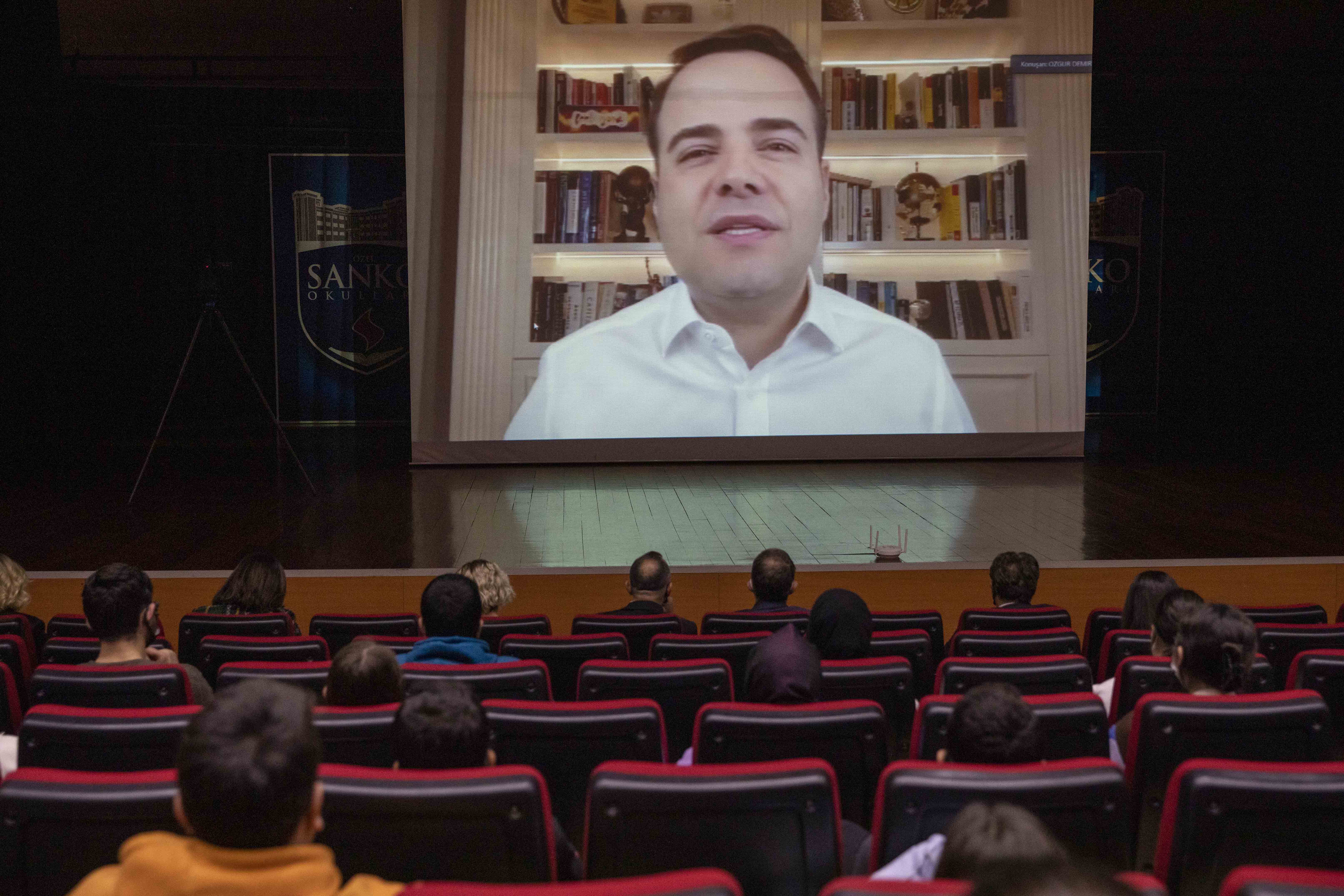 SANKO OKULLARI KARİYER GÜNÜ VE ÜNİVERSİTE FUARI
- SANKO ÜNİVERSTESİ REKTÖRÜ PROF. DR. DAĞLI: “ÜNİVERSİTELERİ SAKIN SINAVA TABİ TUTAN, BİLGİ SEVİYE..